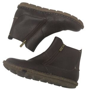 Clarks Tamitha Flower Collection Leather Booties Boots 5.5